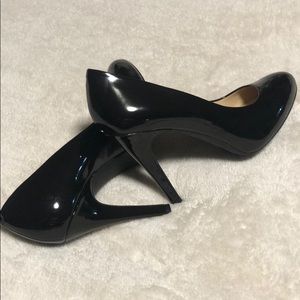 Jessica Simpson Shoes - Black shiny pumps Jessica Simpson Shoes - Black shiny pumps